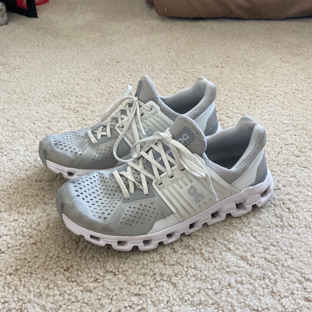 On Cloudswift Running Shoes